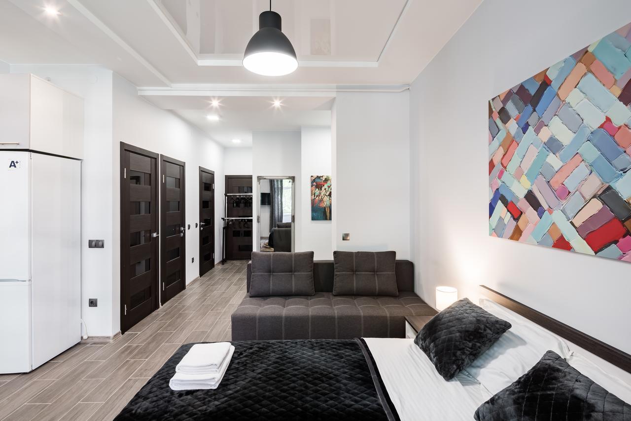New Studio With Balcony Lviv Dış mekan fotoğraf